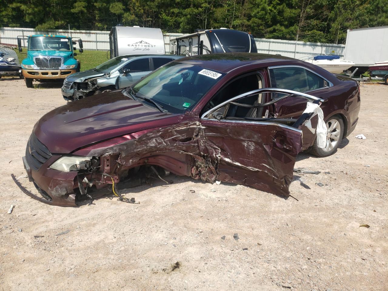 FORD TAURUS SEL 2011