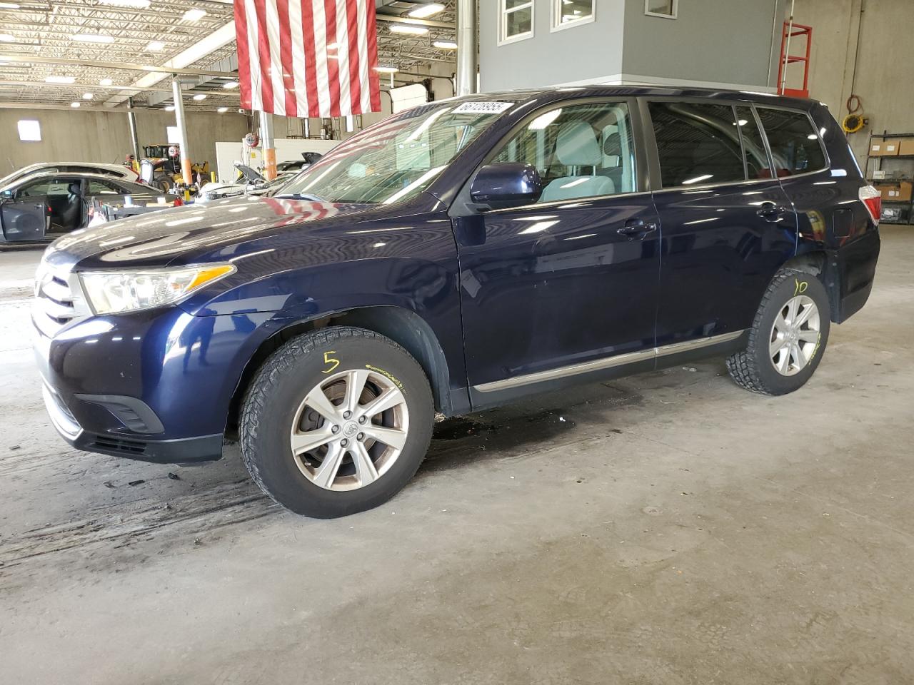 TOYOTA HIGHLANDER 2011
