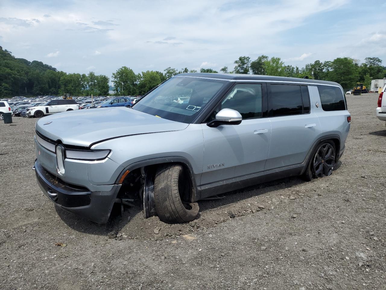 RIVIAN R1S ADVENT 2024
