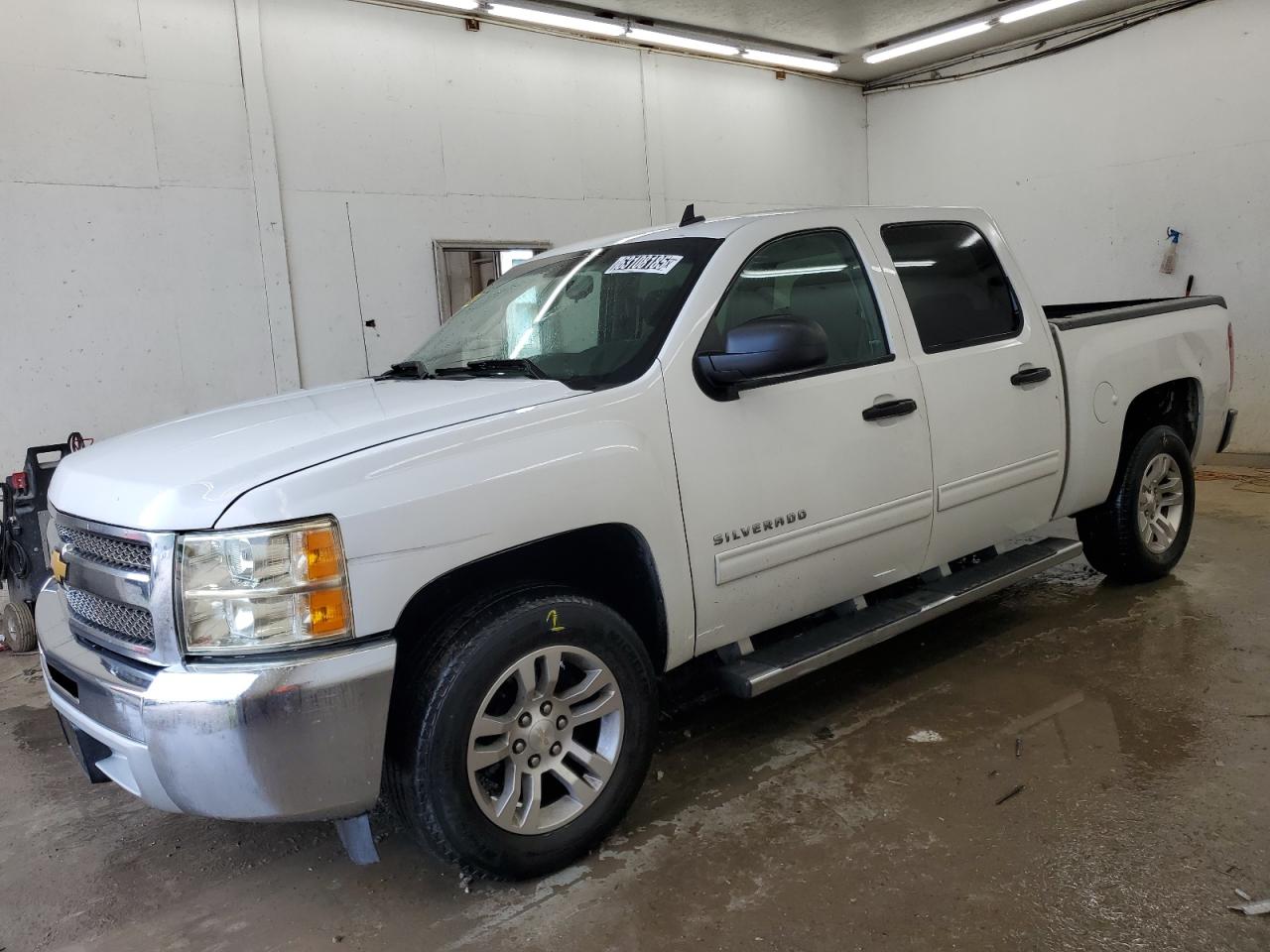 CHEVROLET SILVERADO 2013