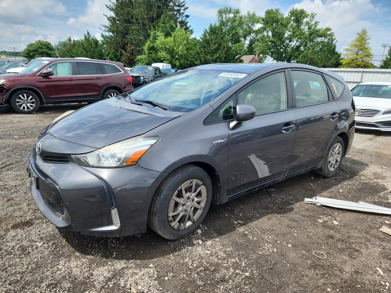 TOYOTA PRIUS V 2015