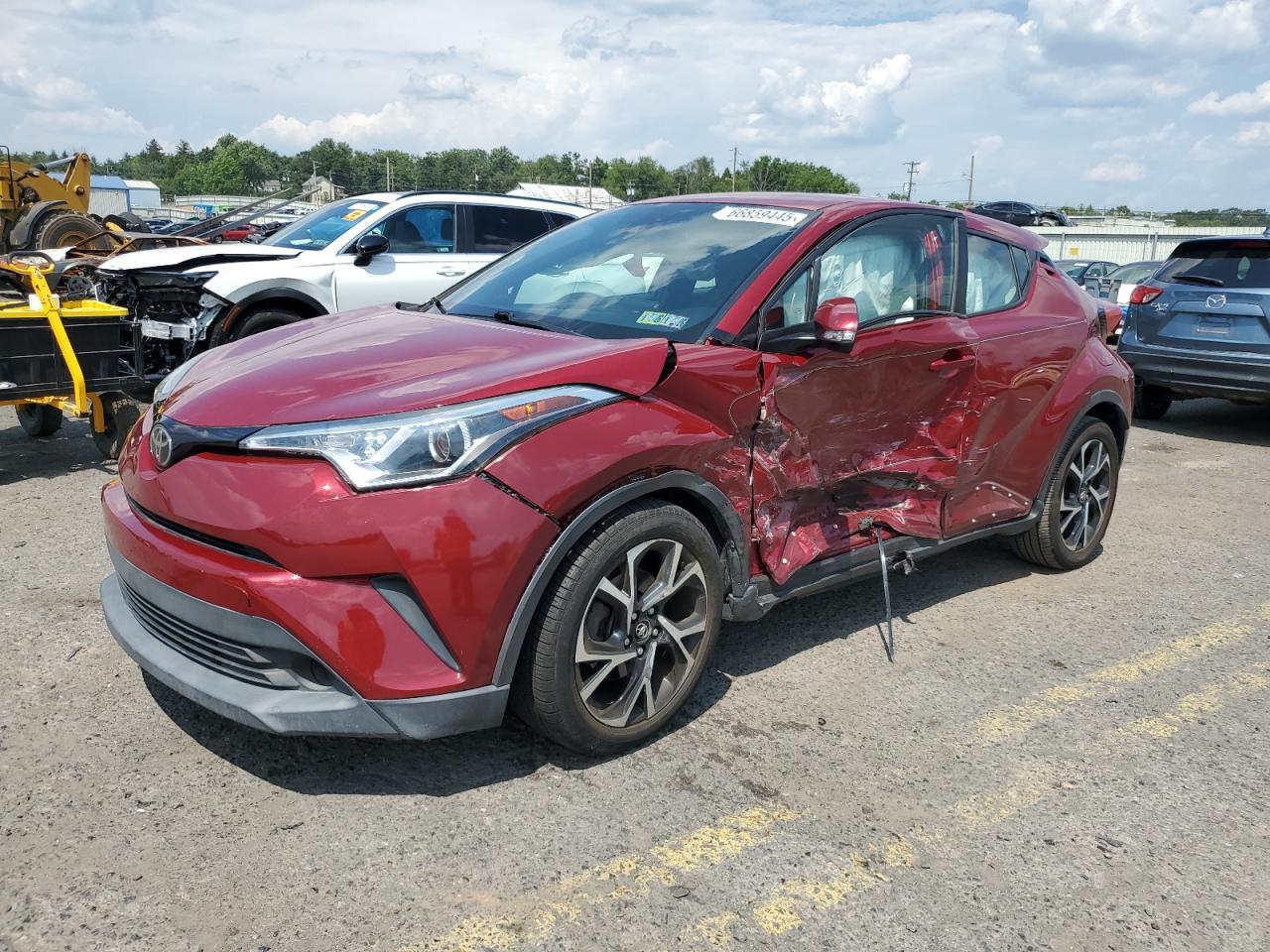 TOYOTA C-HR XLE 2018
