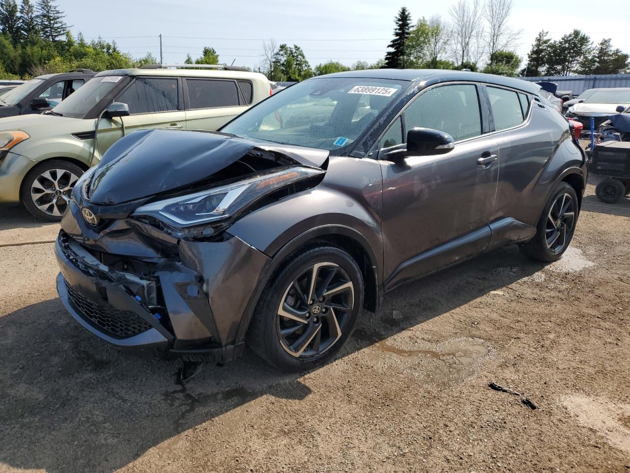 TOYOTA C-HR XLE 2021