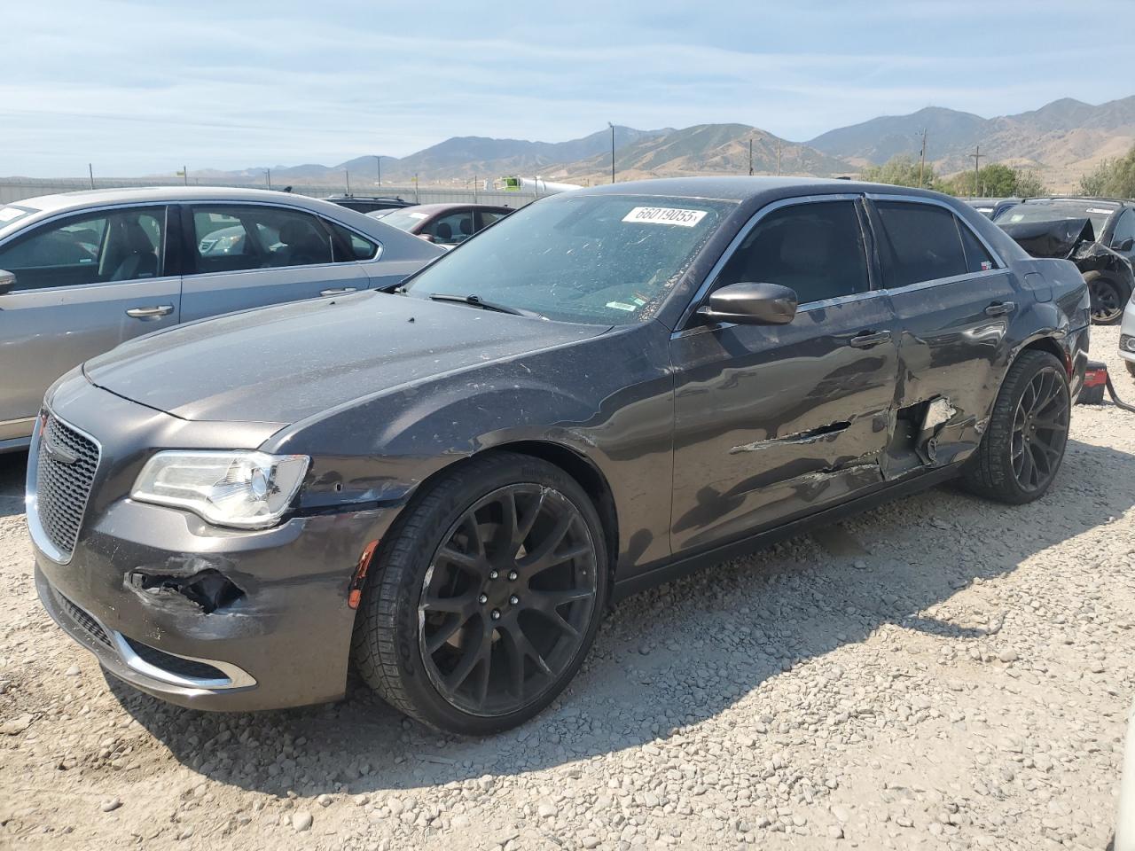 CHRYSLER 300 LIMITED 2015
