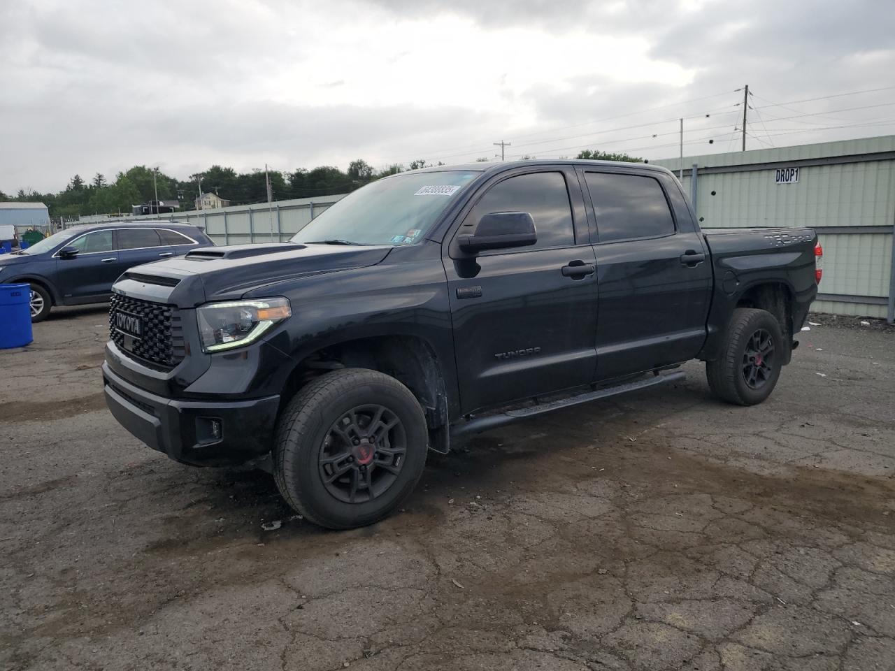 TOYOTA TUNDRA 2021