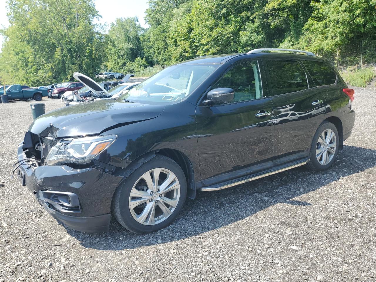 NISSAN PATHFINDER 2018