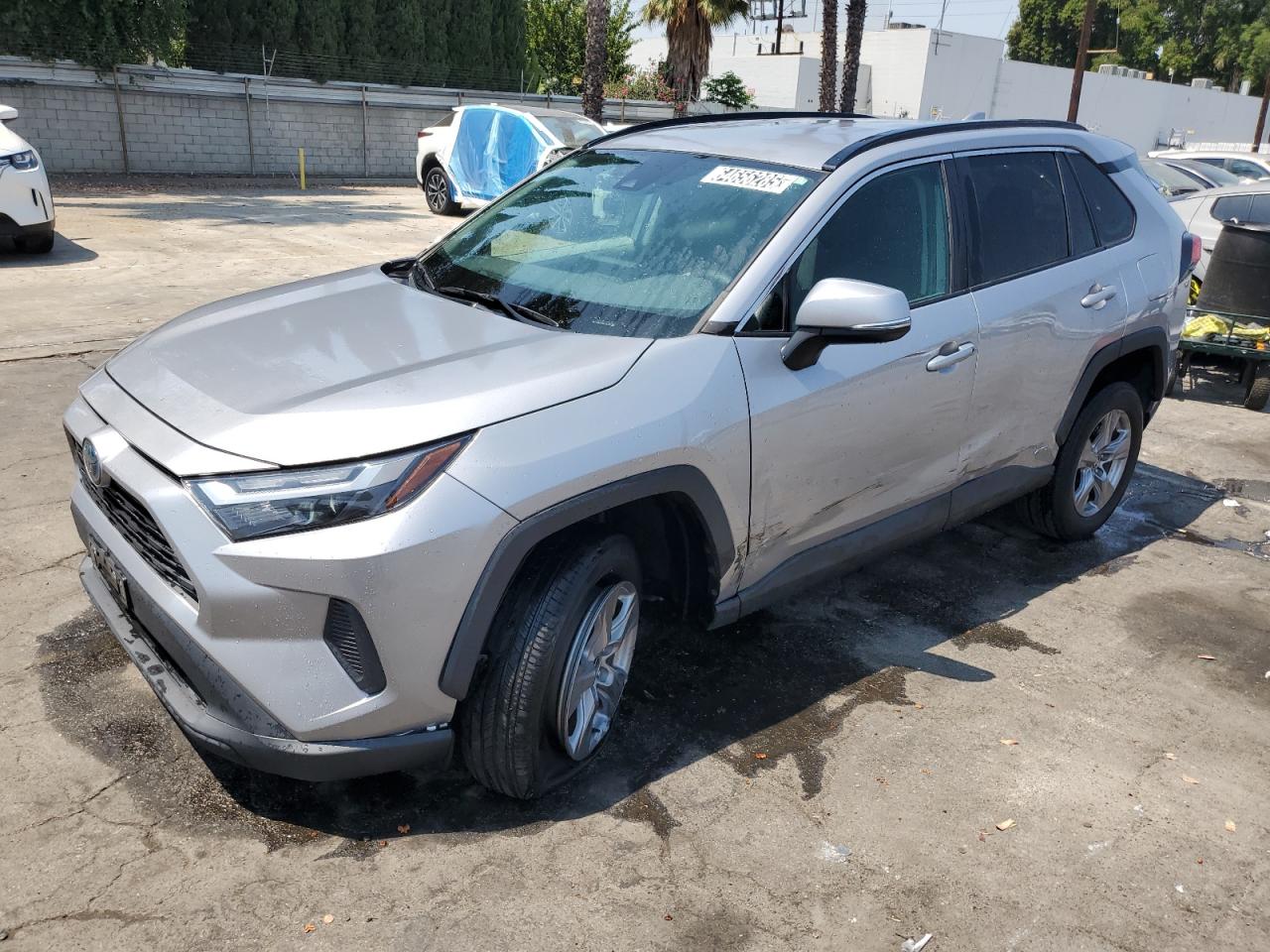 TOYOTA RAV4 XLE 2022