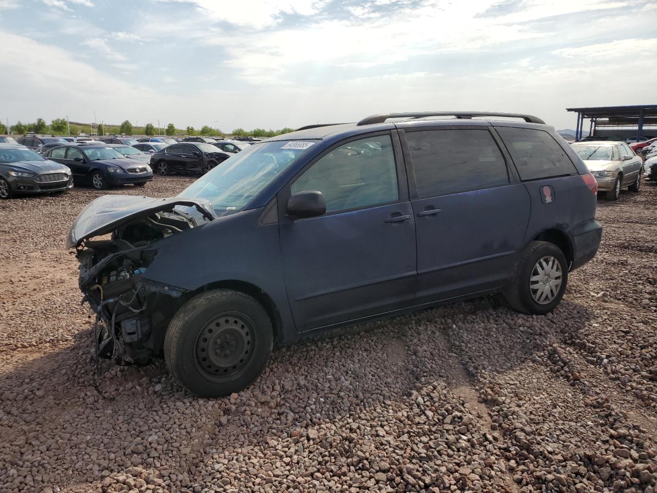 TOYOTA SIENNA CE 2004