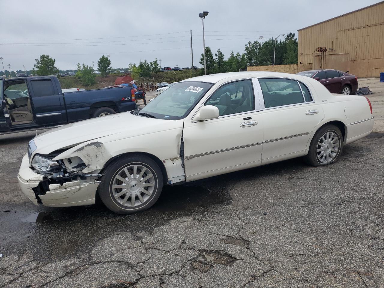 LINCOLN TOWN CAR S 2007