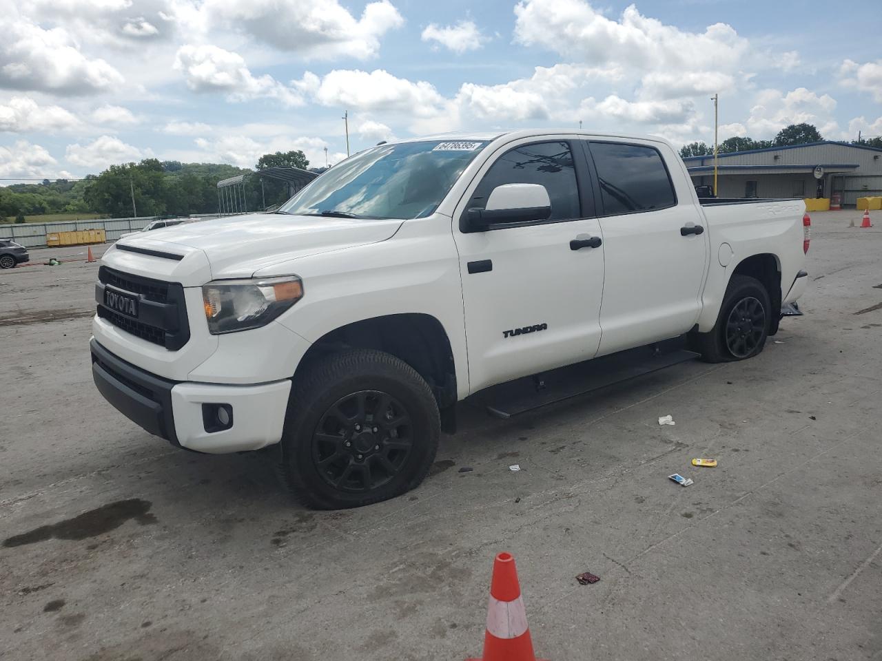 TOYOTA TUNDRA CRE 2017