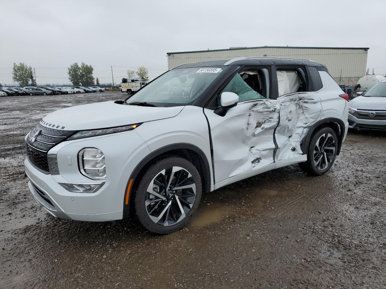 MITSUBISHI OUTLANDER 2024