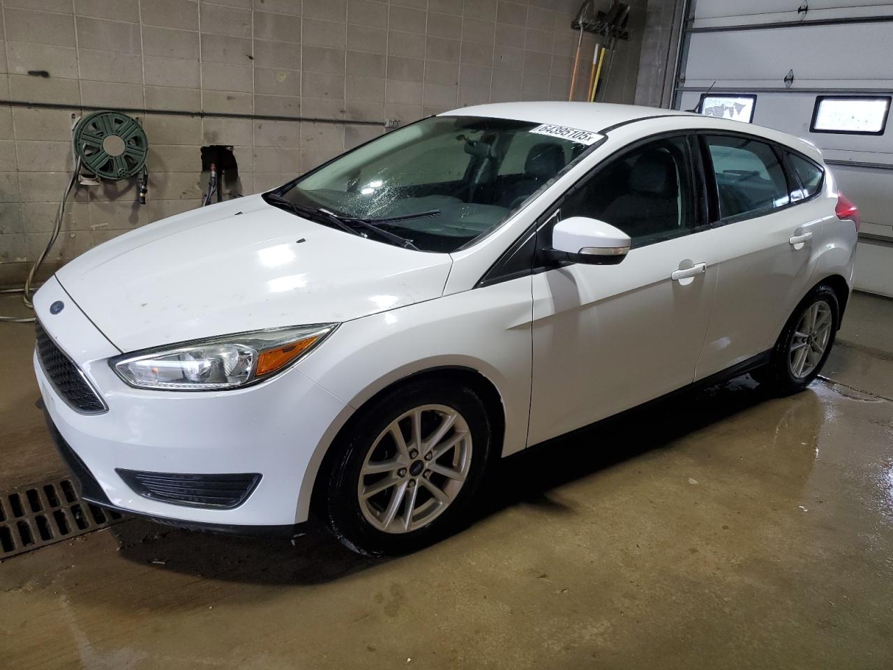FORD FOCUS SE 2015