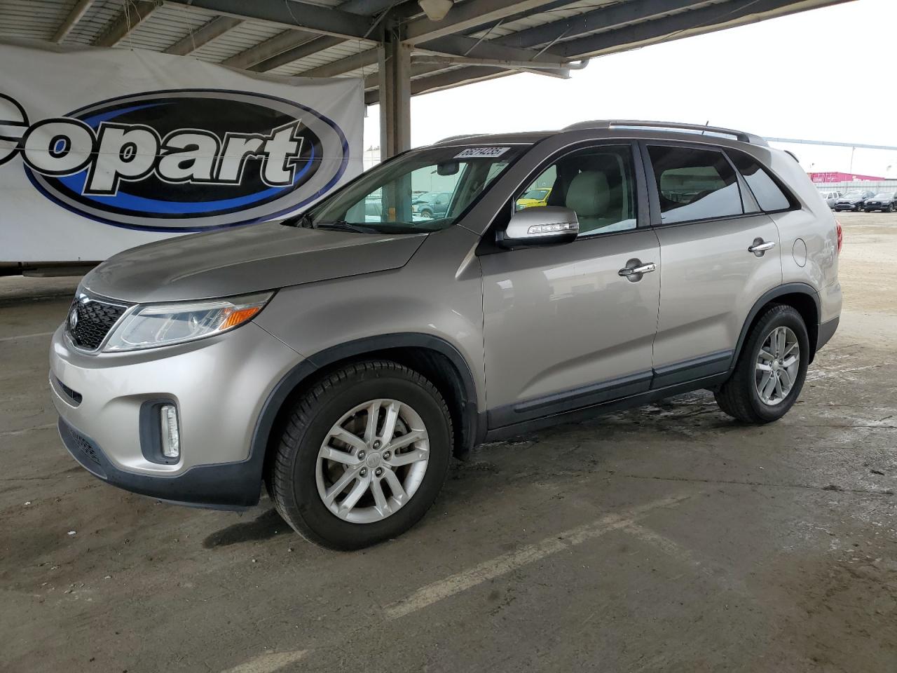 KIA SORENTO LX 2014