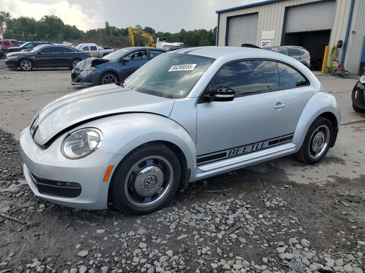 VOLKSWAGEN BEETLE 2012