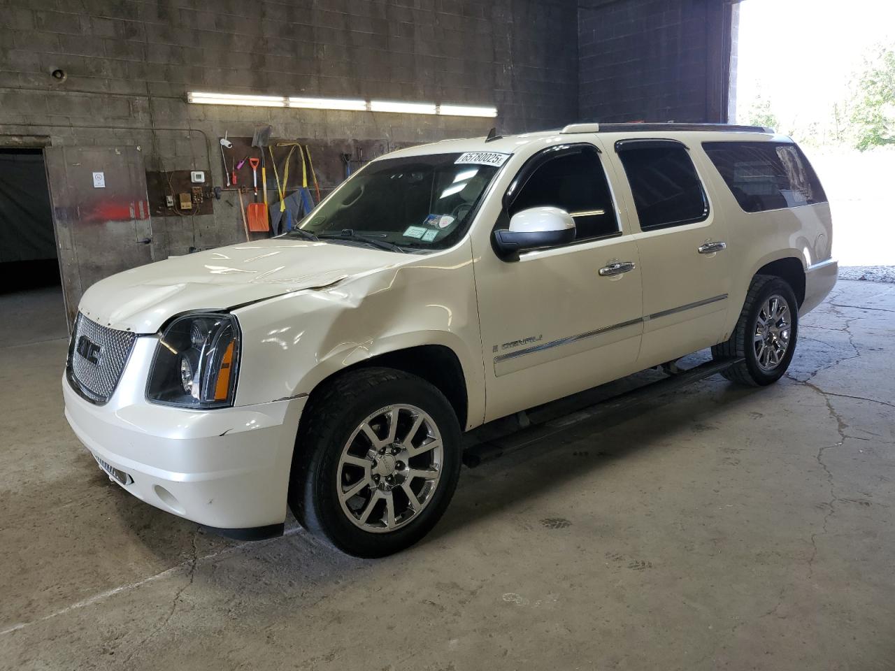 GMC YUKON XL D 2009