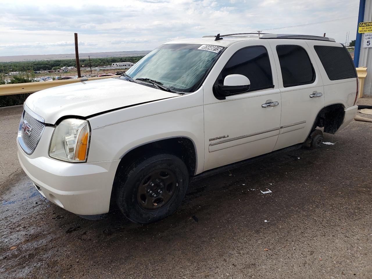 GMC YUKON DENA 2011