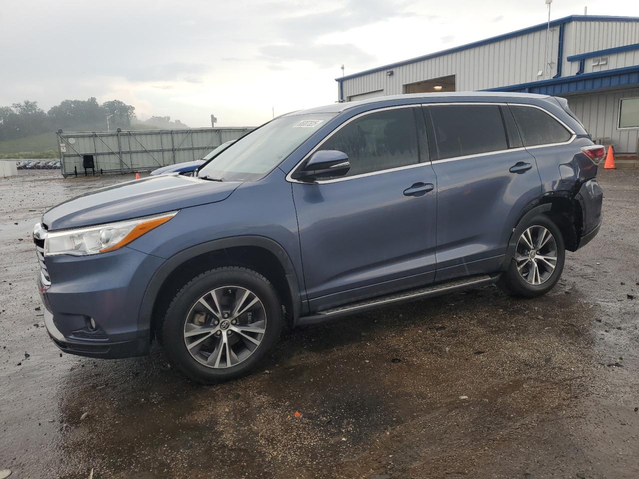 TOYOTA HIGHLANDER 2016