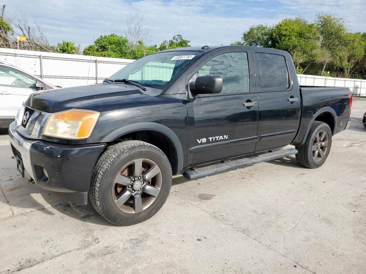 NISSAN TITAN S 2015