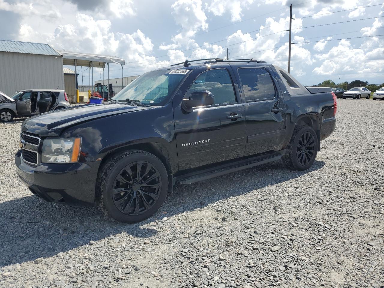 CHEVROLET AVALANCHE 2011