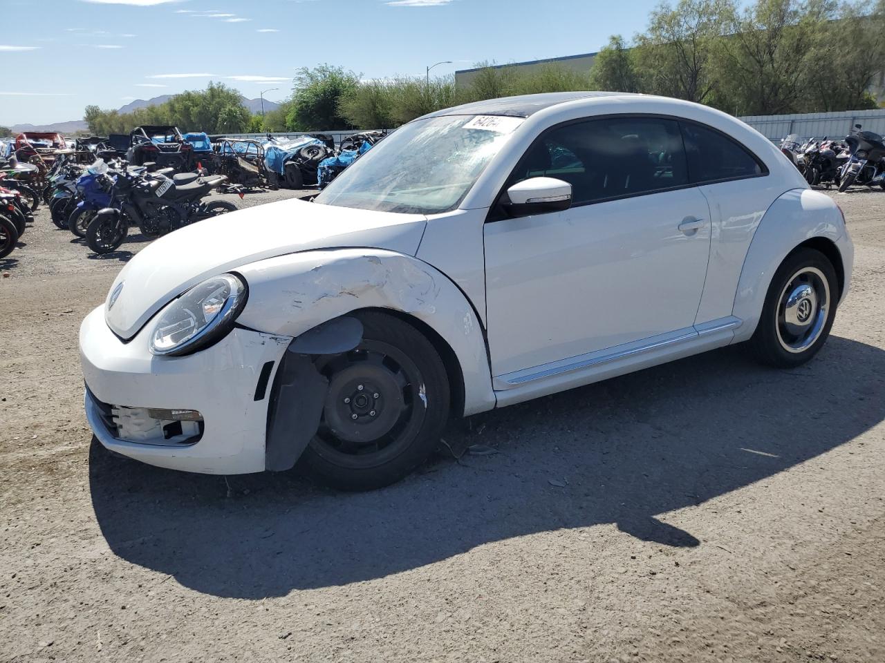 VOLKSWAGEN BEETLE 2012