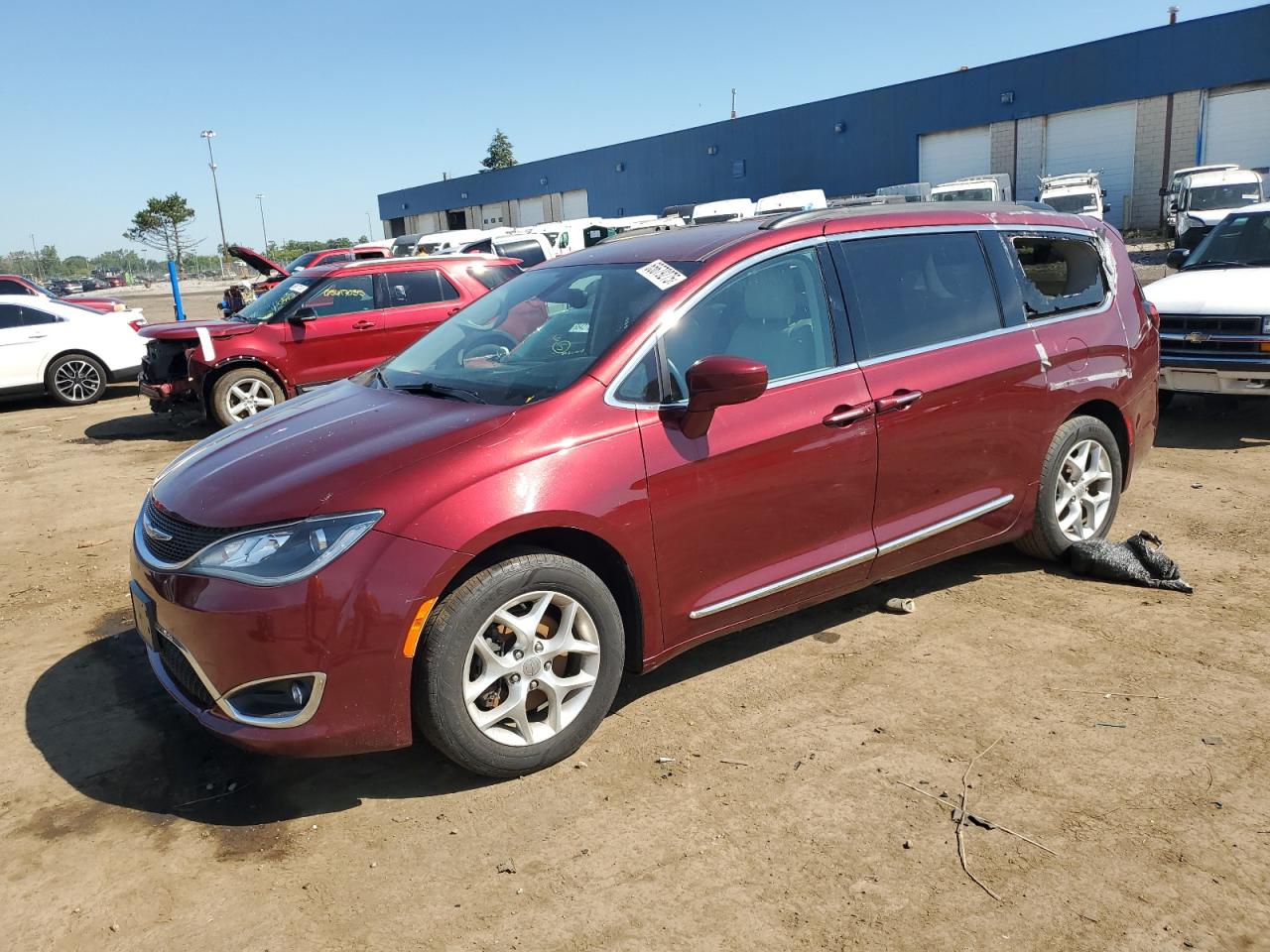 CHRYSLER PACIFICA T 2017
