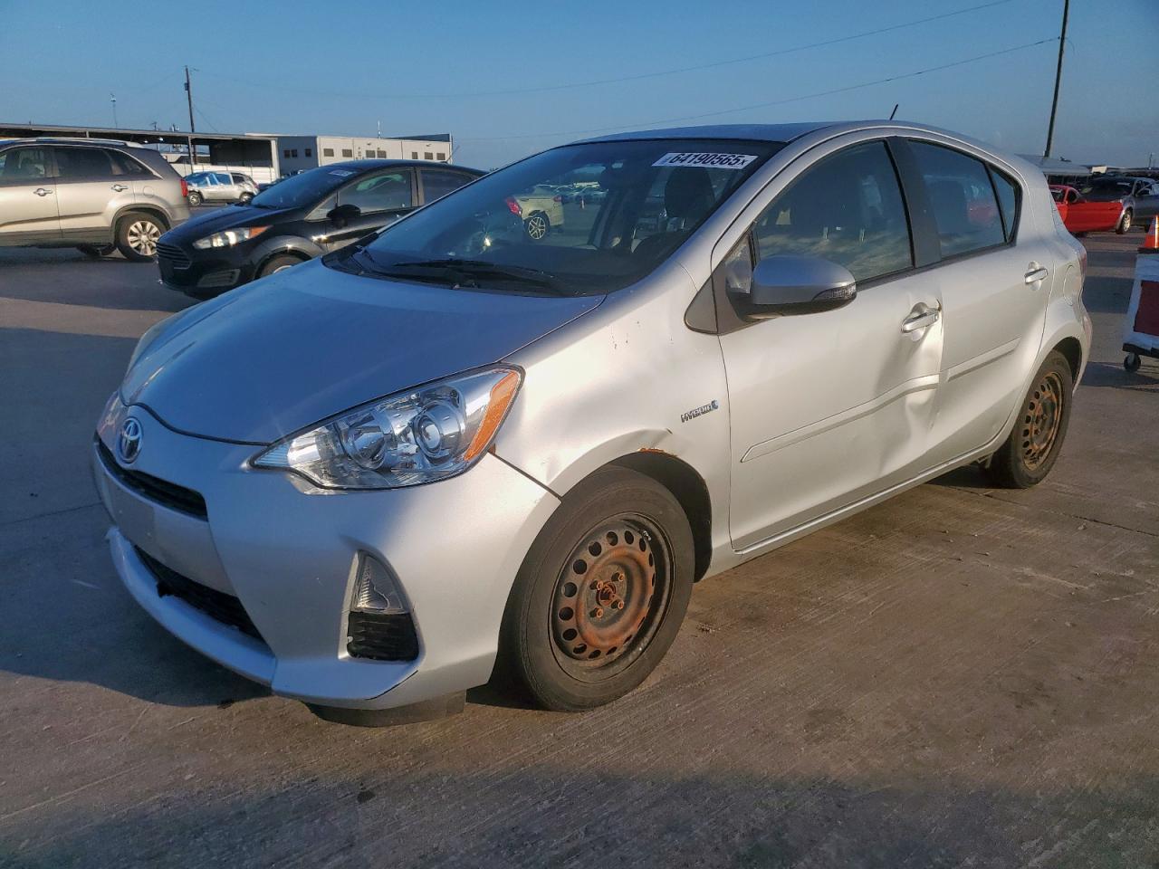 TOYOTA PRIUS C 2012