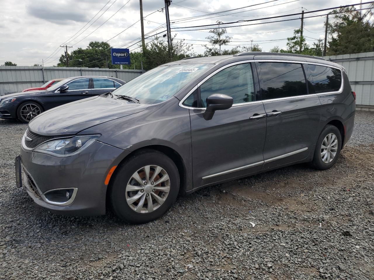 CHRYSLER PACIFICA 2017