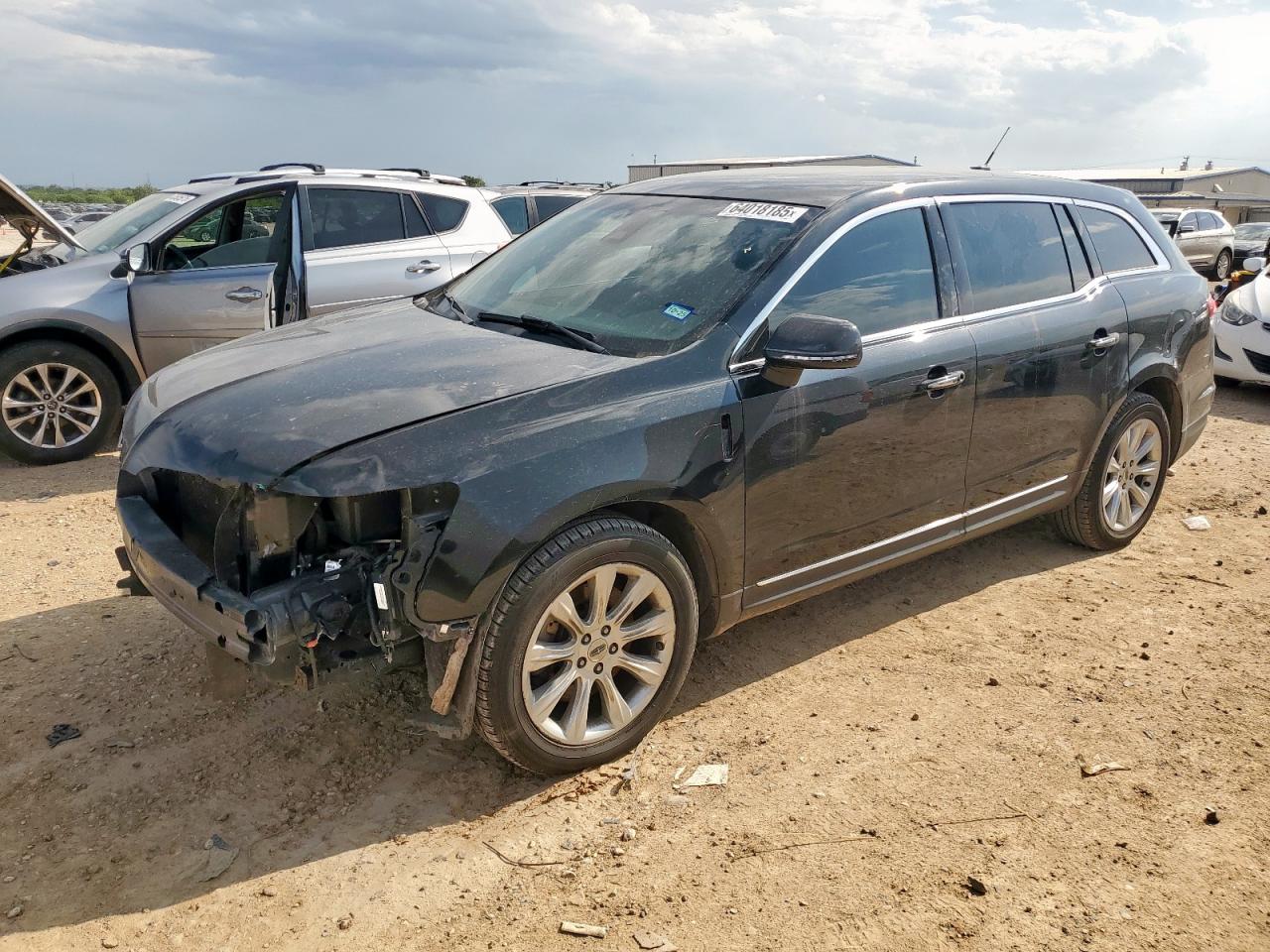 LINCOLN MKT 2015
