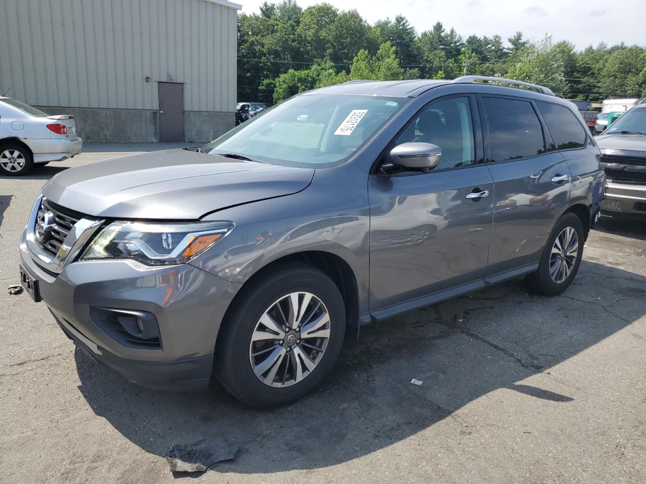 NISSAN PATHFINDER 2017