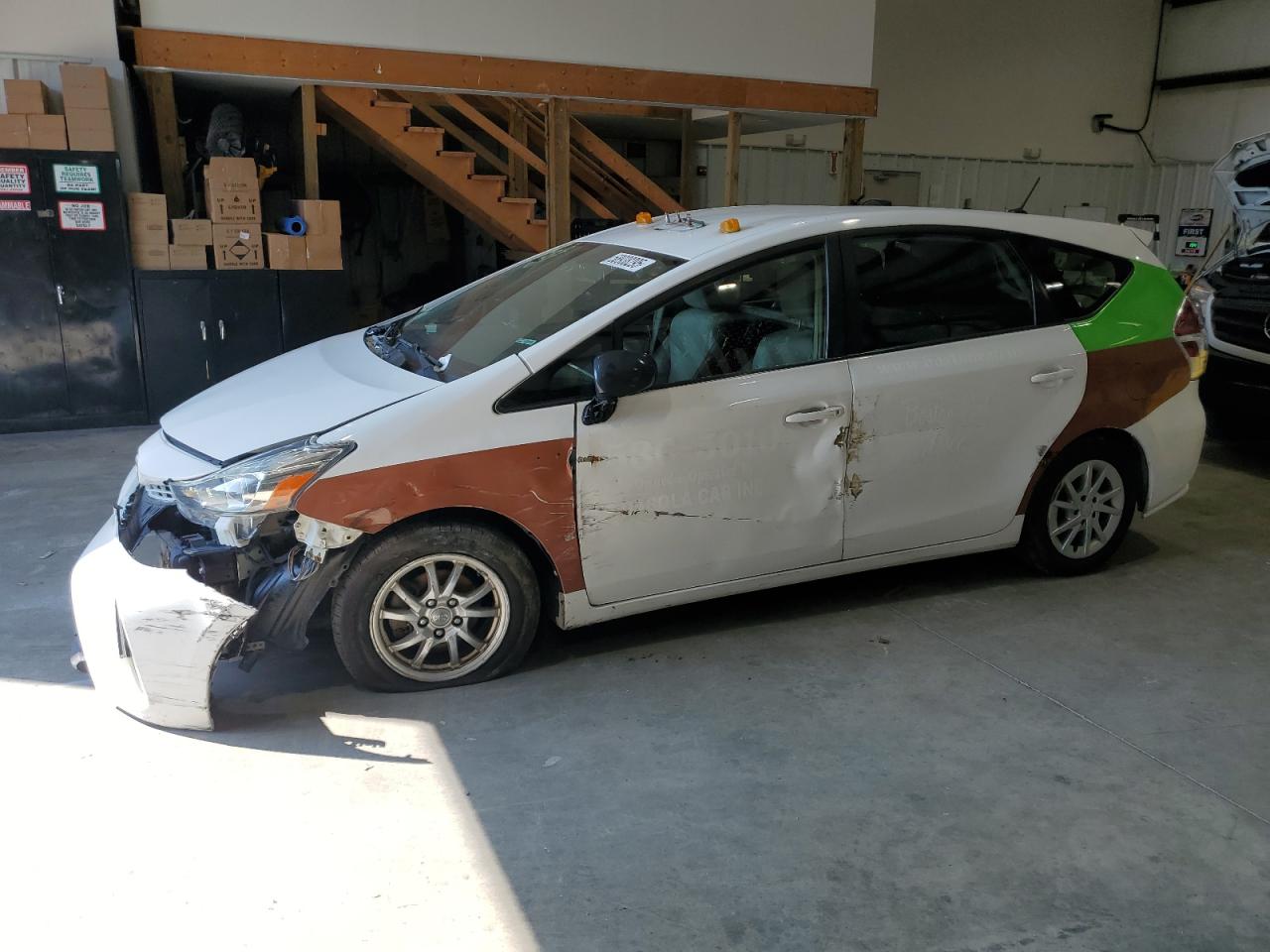 TOYOTA PRIUS V 2015