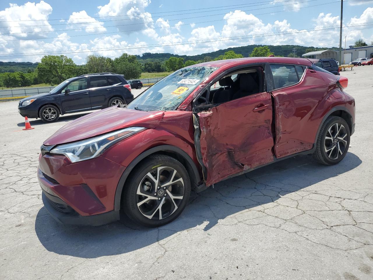 TOYOTA C-HR XLE 2018