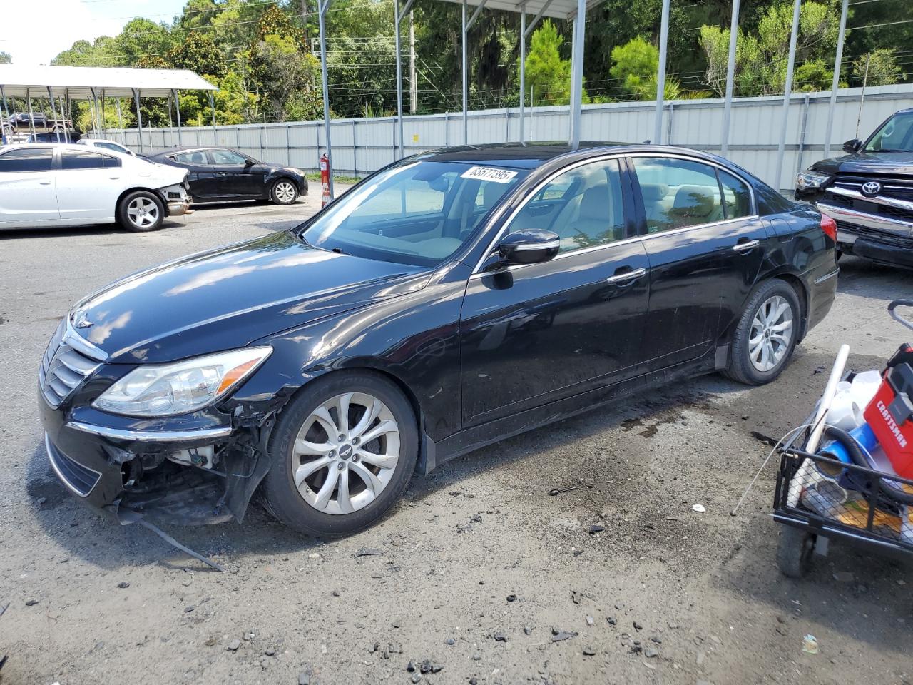 HYUNDAI GENESIS 3. 2013