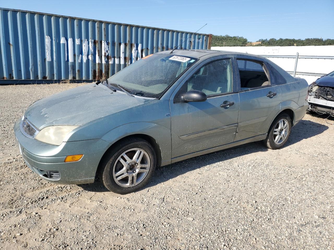 FORD FOCUS ZX4 2005