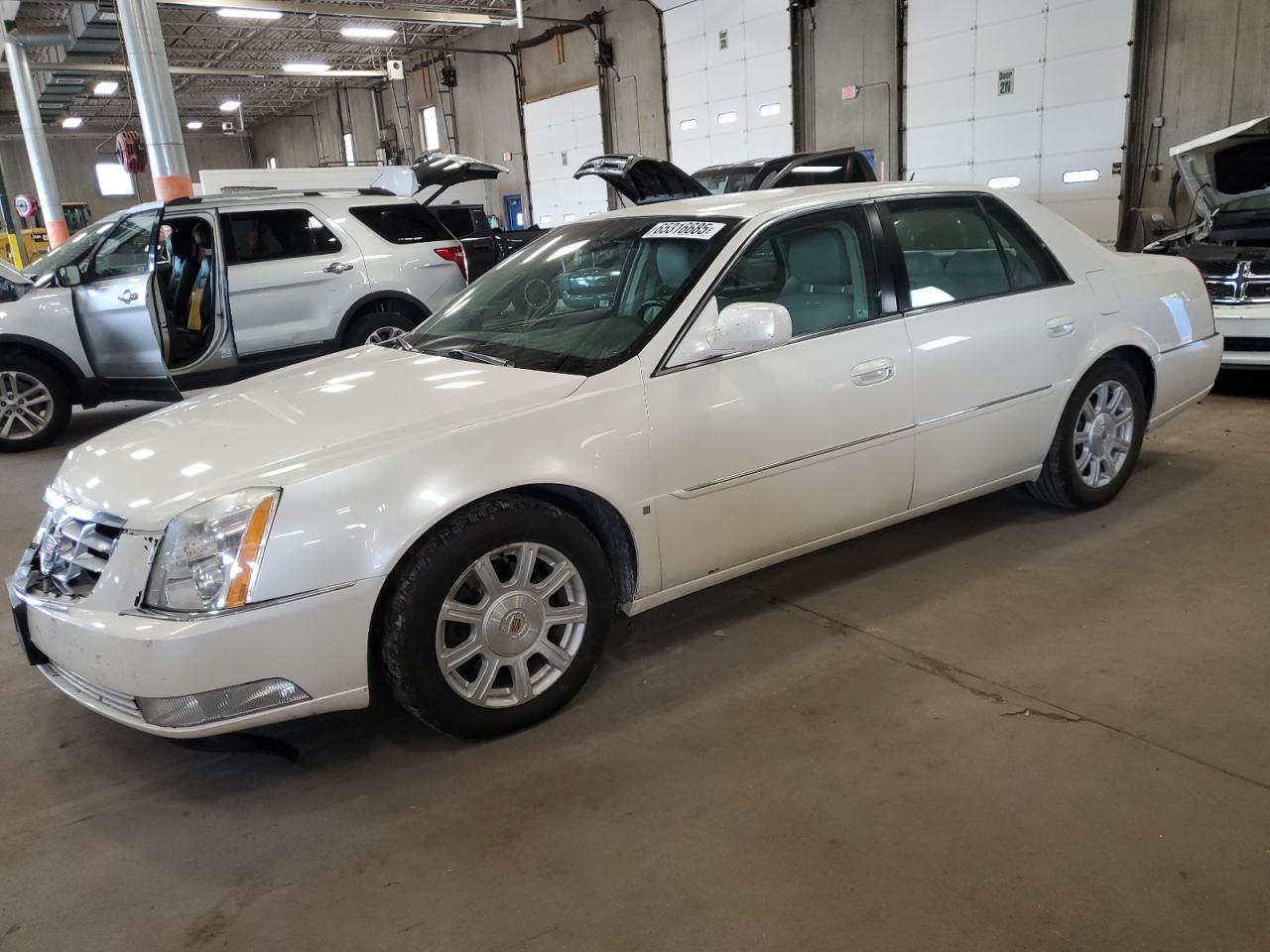 CADILLAC DTS 2008
