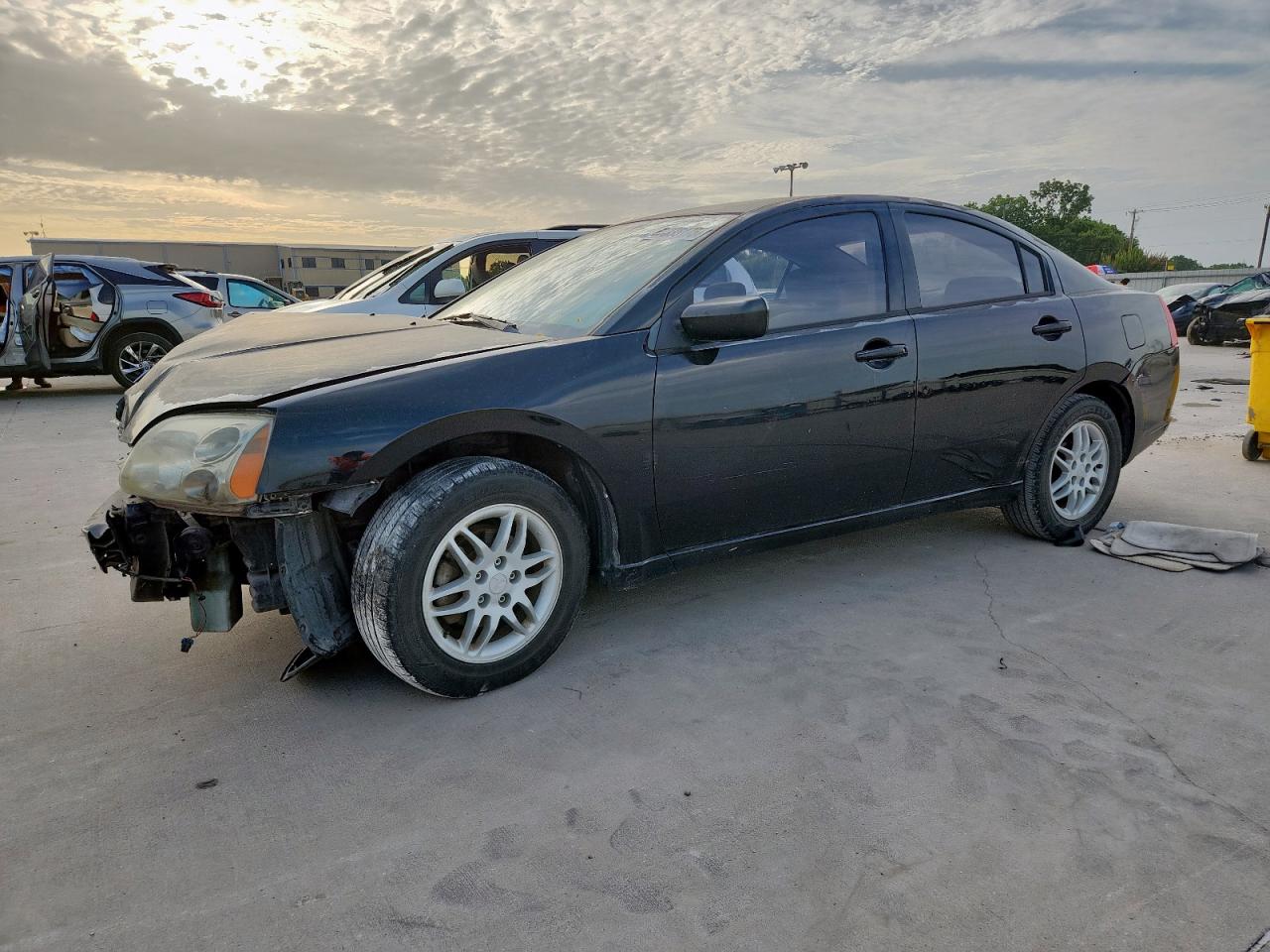 MITSUBISHI GALANT ES 2008