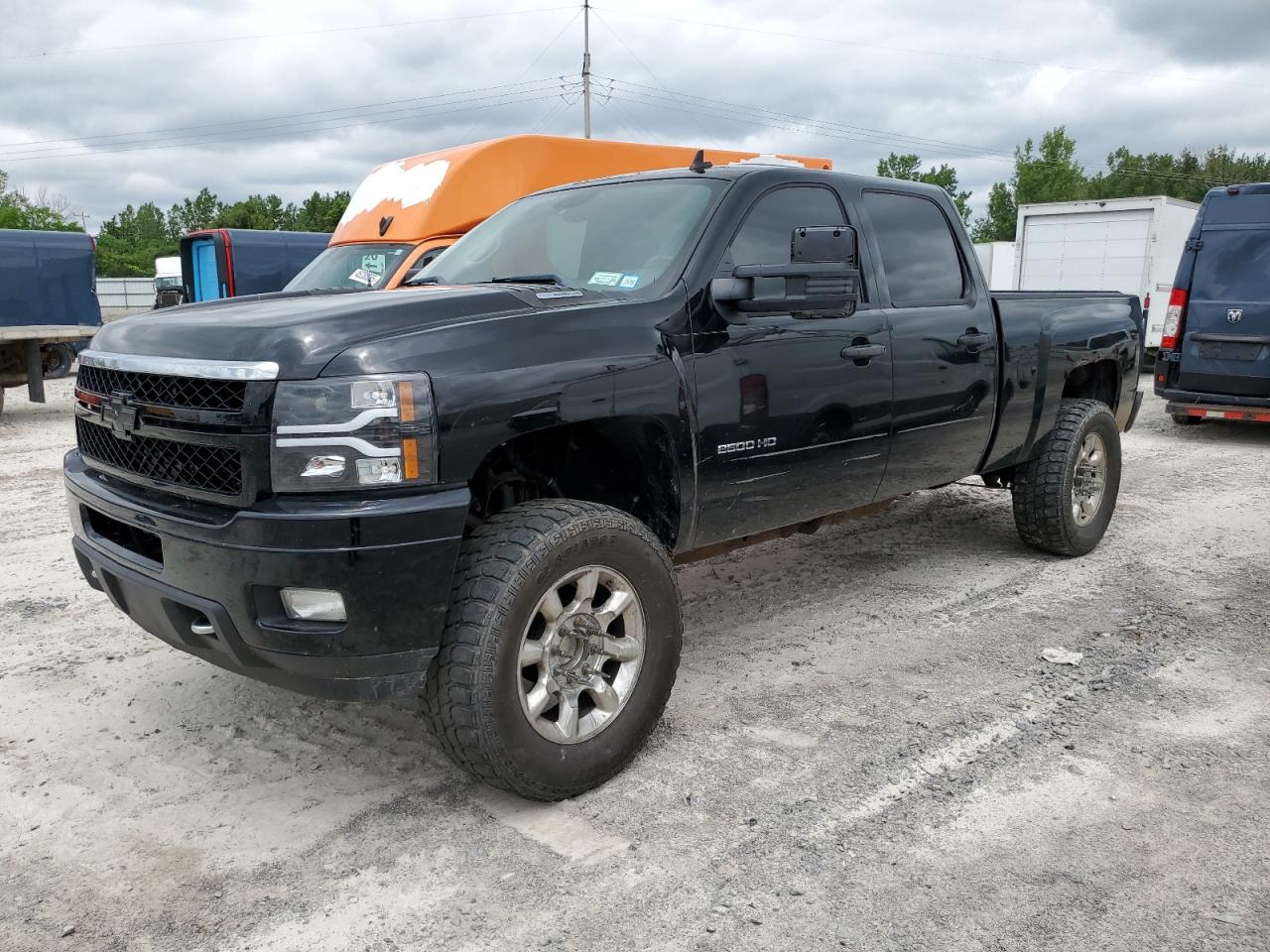 CHEVROLET SILVERADO 2011