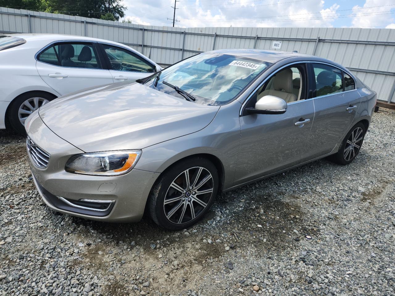 VOLVO S60 PLATINUM 2016