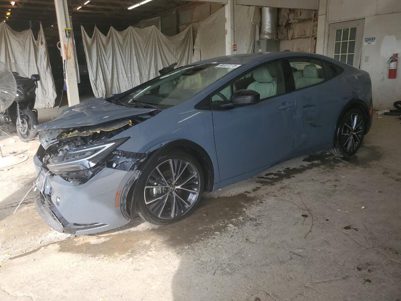 TOYOTA PRIUS LE 2024