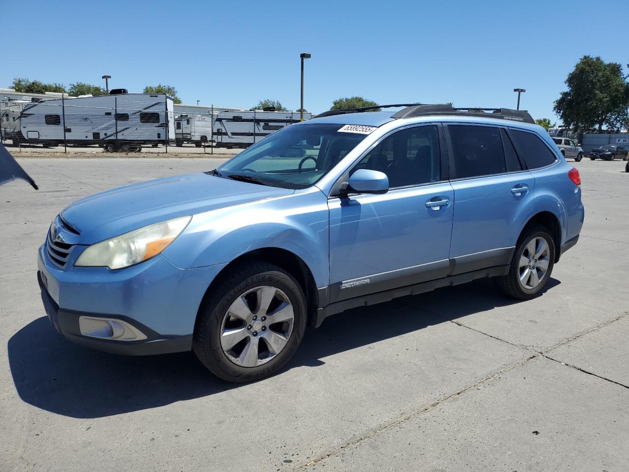 SUBARU OUTBACK 2. 2011