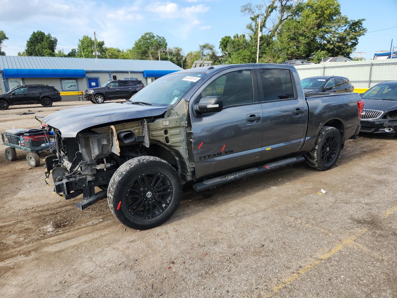 NISSAN TITAN PLAT 2019