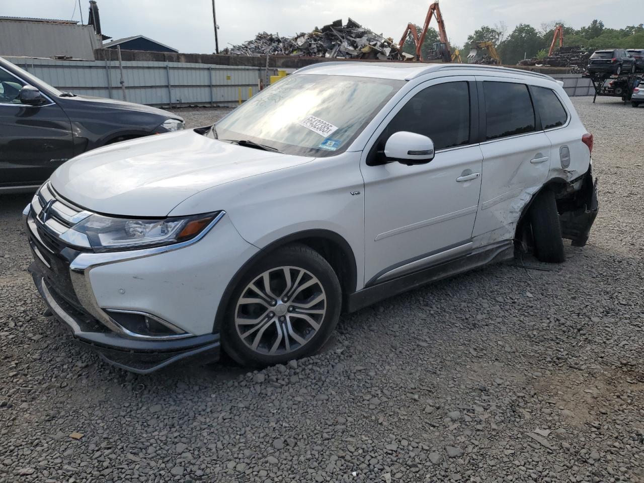 MITSUBISHI OUTLANDER 2017