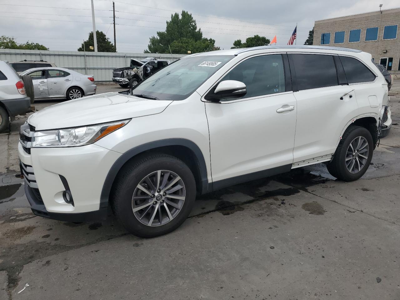 TOYOTA HIGHLANDER 2019