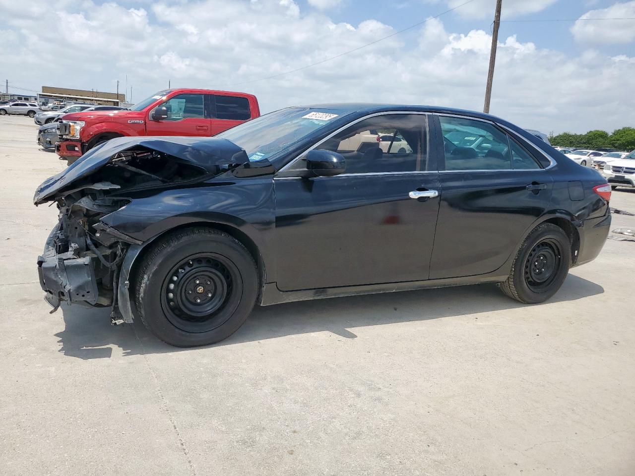 TOYOTA CAMRY LE 2017