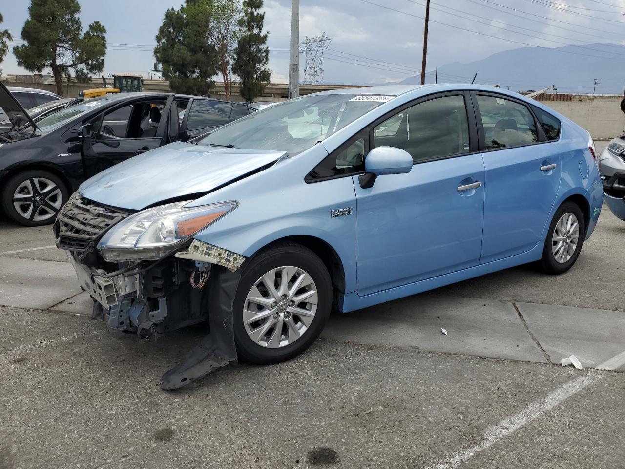 TOYOTA PRIUS PLUG-IN 2014