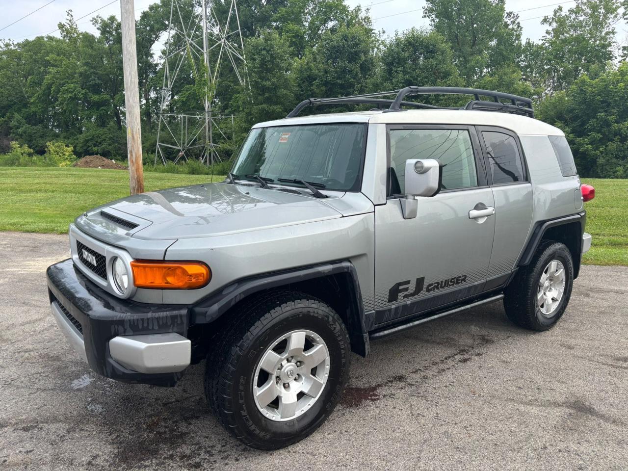 TOYOTA FJ CRUISER 2010