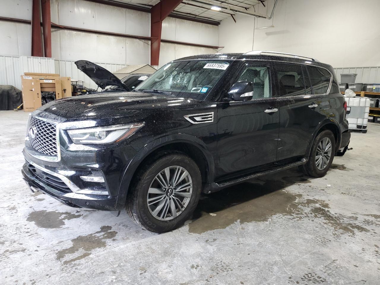 INFINITI QX80 LUXE 2022