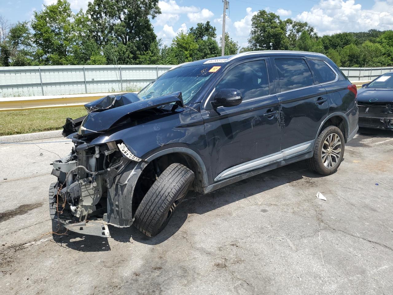 MITSUBISHI OUTLANDER 2018