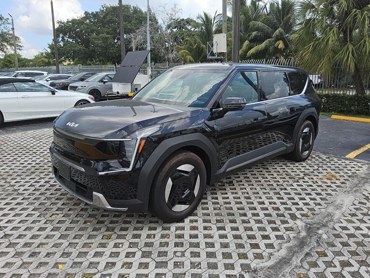 KIA EV9 LIGHT 2024