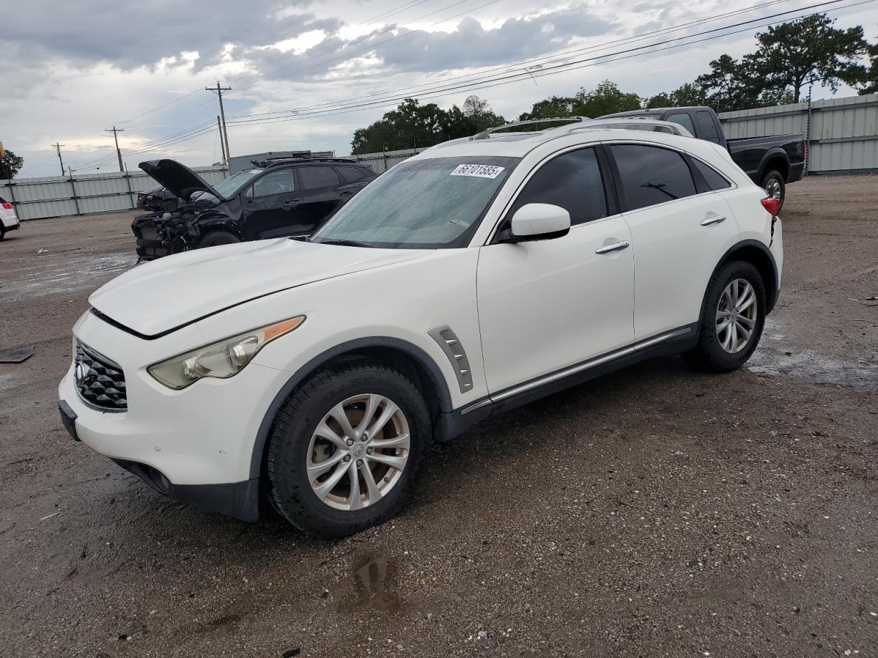 INFINITI FX35 2010