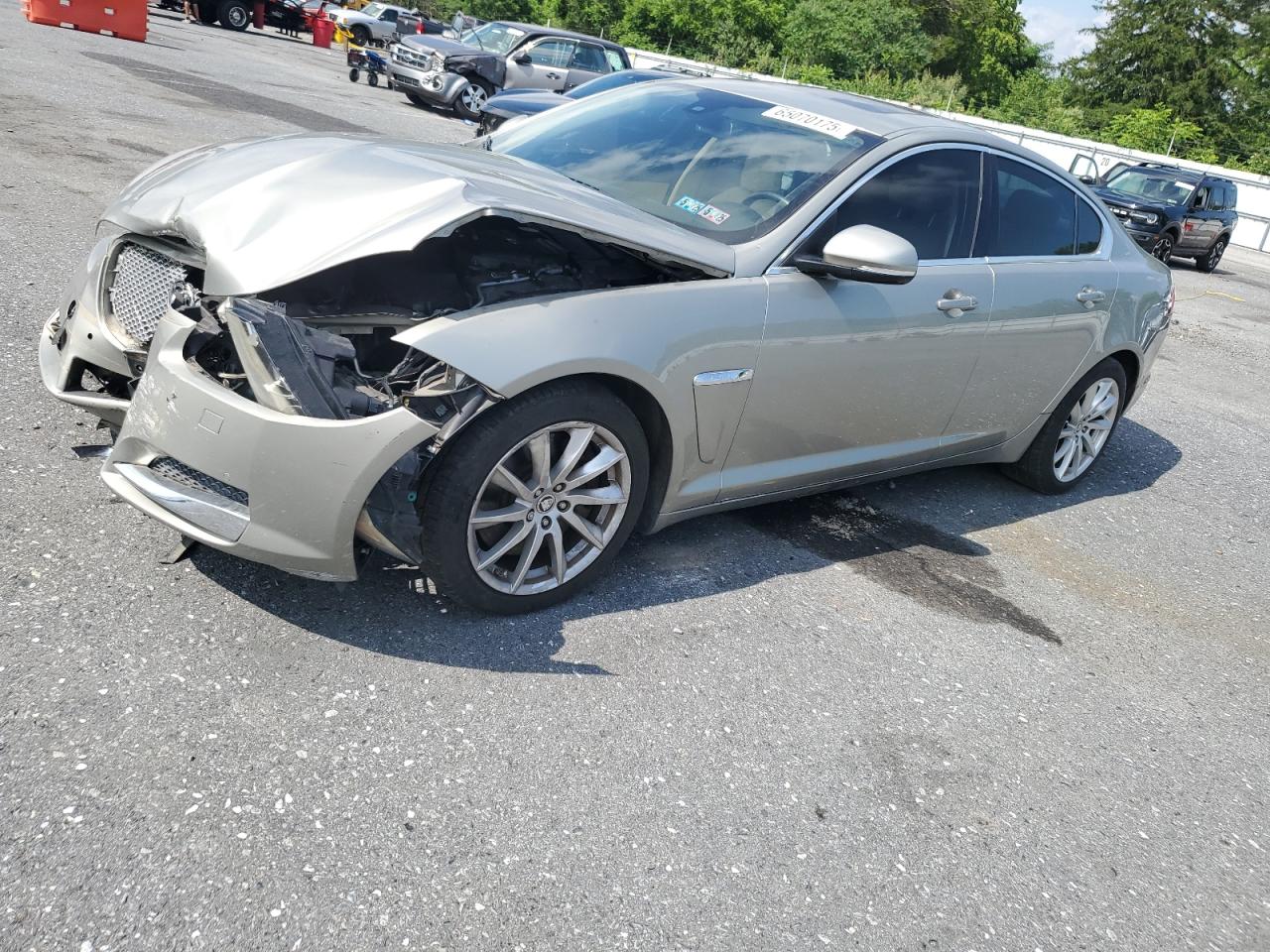 JAGUAR XF 2012